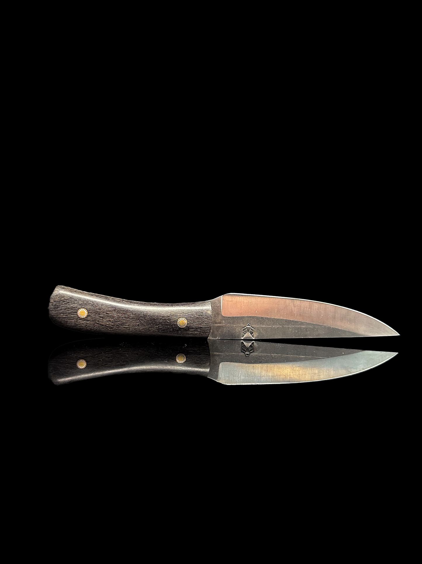 Tatlá 003, schwarz stabilisierte Platane