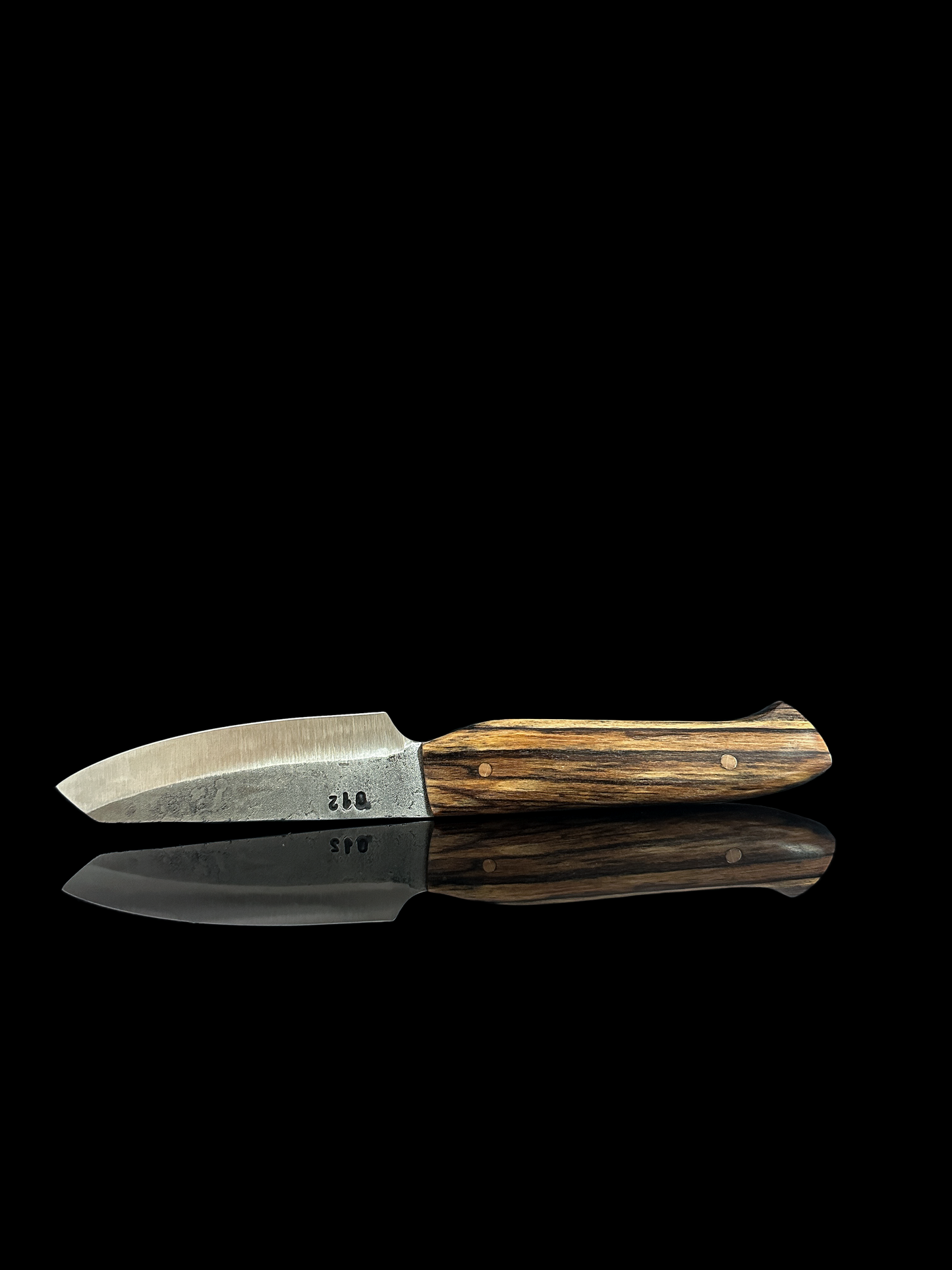 Herbert 012, Griff stabilisierte gestockte Buche